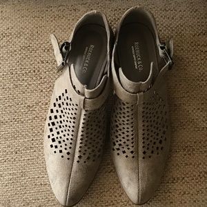 Shoes beautiful color